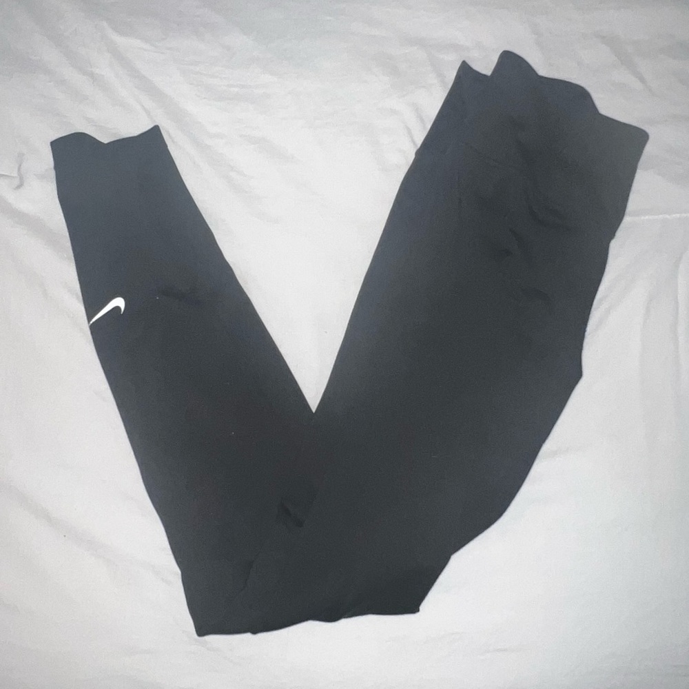 Black Nike tights